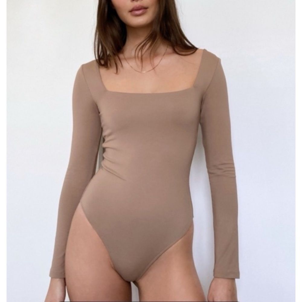 Babaton Contour Long Sleeve Bodysuit in Clay Med ~ Pristine